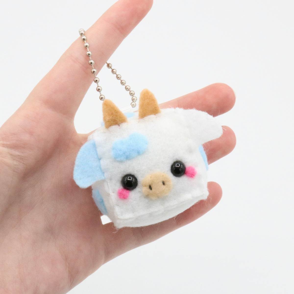 Felt Onion Plush (with keychain option) – ARplush